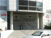 Wejście do Prokuratury